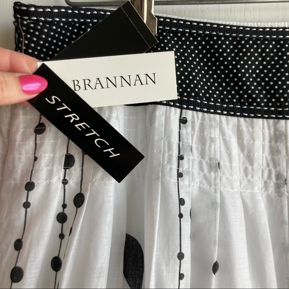 Brannan White with black and green floral accents Skirt, Sz - 10 - Picture 10 of 13